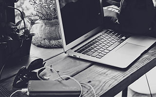 彩经网彩票走势图大全-刘奕：限薪为促球员留洋 中性名为俱乐部扎根社区