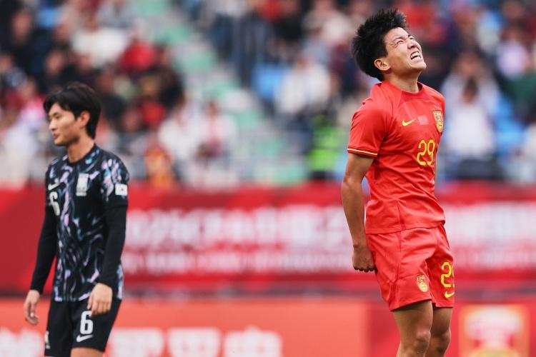 彩经网-北青：原本有望首发的徐彬因伤未能首发出场