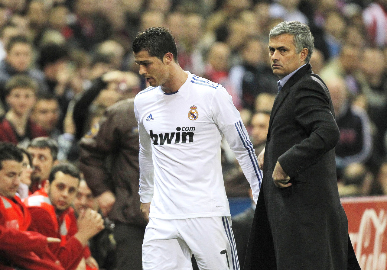 彩经网官网开奖-前皇马助教：穆里尼奥曾险些把C罗骂哭了，两人的关系就像父子